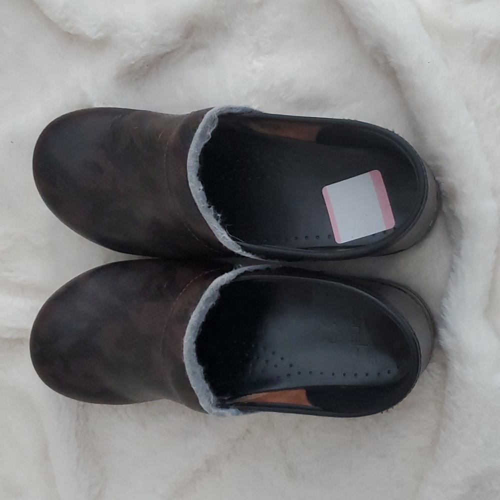 Dansko Python Snakeskin Clogs - Picture 3 of 9